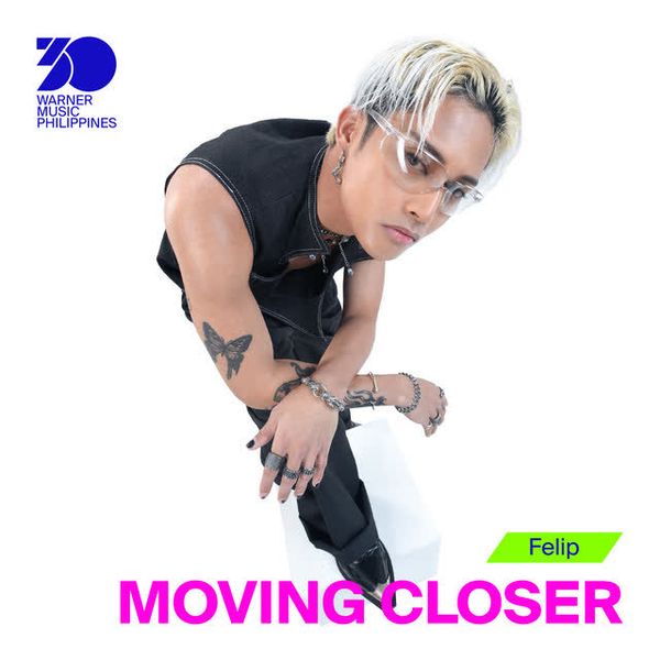 Moving Closer by Felip